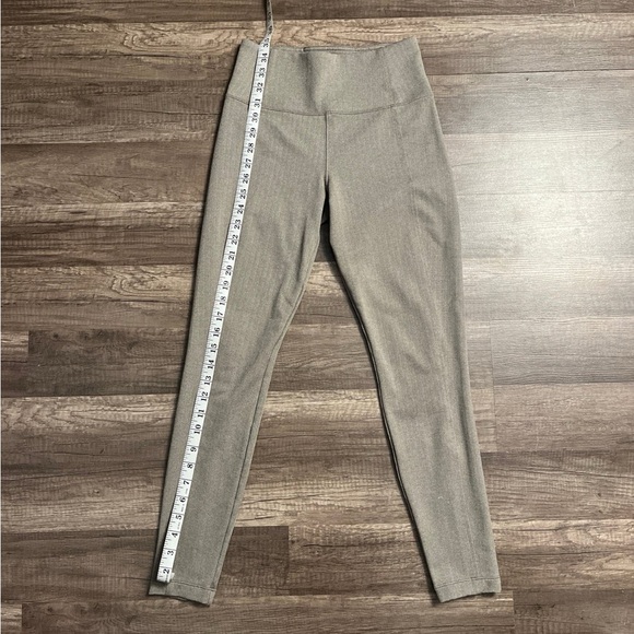 Two Pairs of Women’s Athleta Pants - Picture 11 of 12